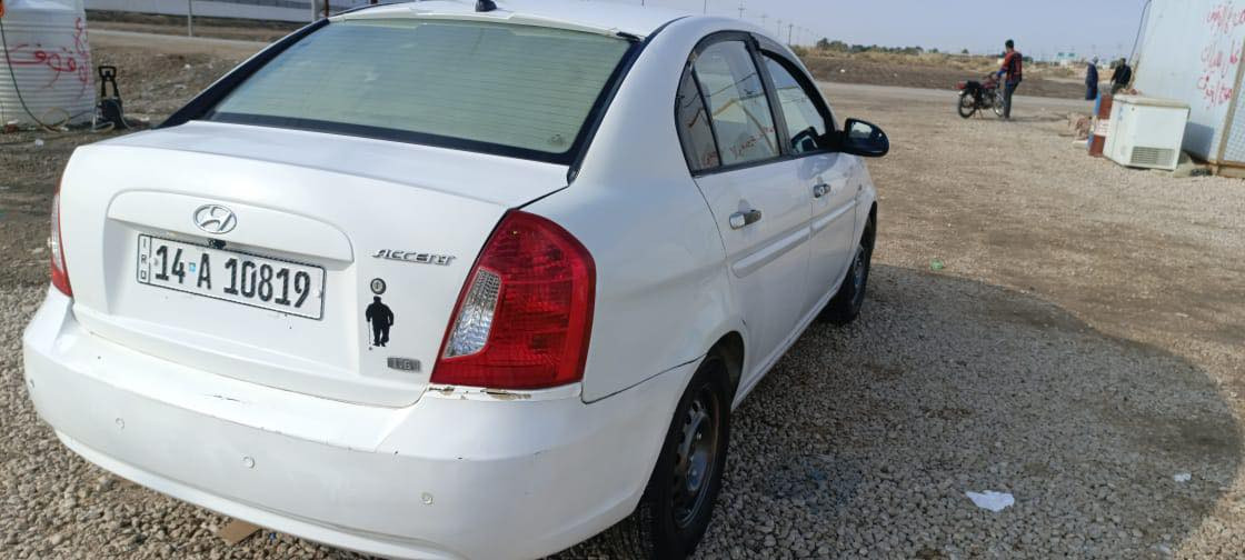 السلام عليكم 
اكسنت 2008 بصره بسمي لوحات جدد
مكينة وكير وحدادية وتبريد مكفولات
حادثها متجيه السيارة جاهزه من كلشي
السعر 66 وبيه مجال بسيط
مكاني الرميثة ‭ ‭0780 726 0266‬
