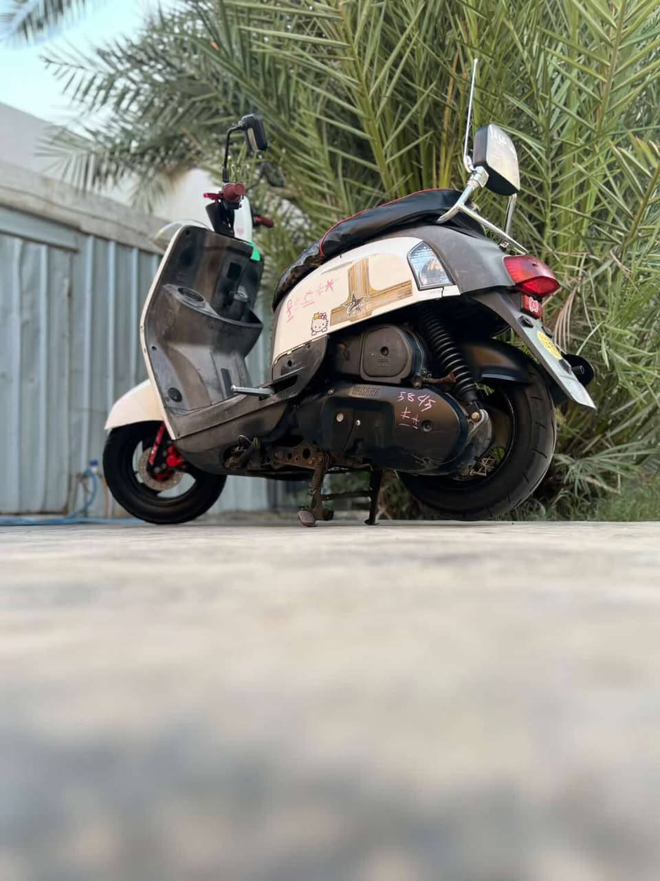 دراجه بوليسيي جديده وبلاديه منزليه من الرمبه السعر 775 وبيه مجال مختمه كله مكان بغداد الاعلام ***********
