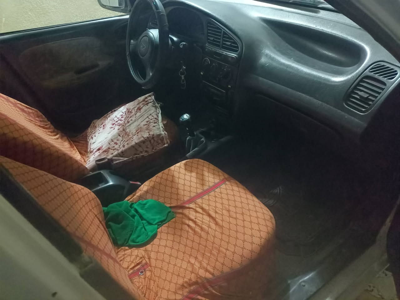 سلام عليكم لانوس موديل ٩٧رقم ديالى دوالي سياره مكفول من محرك وكير تخم تير سعر ٢٩وبيه مجال مكان الخالص ***********
