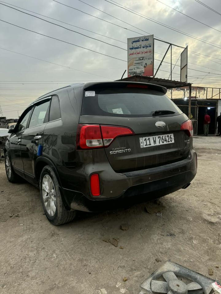 سورنتو 2014 كفاله عامه
وارد امريكي 

6 سلندر 7 راكب 

3300 محرك 

حادثها فقط مازدة لايت وشويه من الدعاميه 

تحكمات استيرن جهتين 

بصمات عدد 3

اناره بيضاء ترحب عند البصمه 

اناره ترحيب كلمة سورنتو

شاشه اصليه 

شاشة عطلات ديجتال بلدشبول 

كشنات جلد 

كشنات تدفئه تبريد 

اناره حمراء الاربع بوب

بانورما 

حساس خفض صوت فان التبريد عند الاتصال بلموبايل

مري شفط 

اشاير بلمري

زنون ابيض بلوجكتر ولايت 

تعقب مسار 

حساس اطارات 

بلوتوث

محرك كير جدد

سماعات انفنتي

8 ايرباك

8 سماعات +تويترات صغار في الخلف

سستم نيكل ستيل اصلي سورنتو

كراسي كهرباء عدد 2

مانع تزحلق

وبعد هواي مواصفات 

السياره فول EX

عل ايدي 

رقم بغداد باسمي سنوي لغايه شهر 11

2026 

السعر 160ورقه وبيها مجال 

أي استفسار 

***********

مكان بغداد
