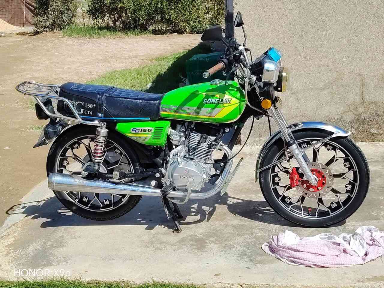 دراجه سفان موديل 25 كفاله عامه 850 وبي مجال


**إذا كنت صاحب هذا الإعلان وتريد حذفه لأي سبب، رجاءا أرسل رسالة إلى الدعم الفني**