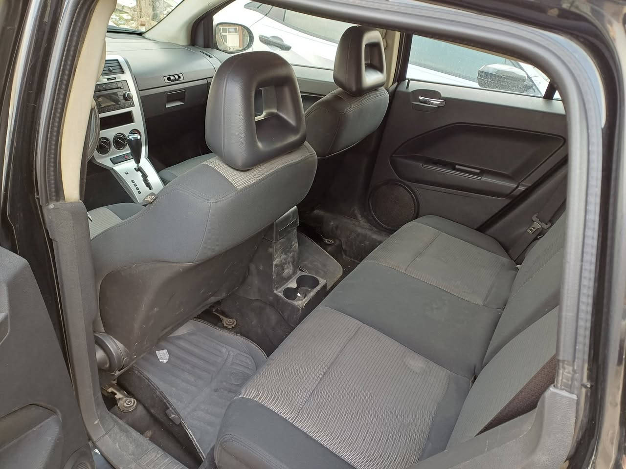 ٢٠٠٩
سلايد SXT.. بدةن دعم 
ماشية ١٠٠ الف حقيقي 
صبغ بعض القطع لكن ابيع حزام 
سنوية ٢٠٣٠ باسمي .. سيارة جاهزة 
تاير جديد تخم امامي خلفي جديد باتري جديد فريزر جديد ضفيرة بلادي تدفئة تبريد شرط .. زيت الكير تبديل جديد زيت المحرك تبديل جديد .. دبل سويج .. سيارة جناي 
السعر ٦٣ ورقة .. تحويل شرط .. 
***********
***********
واتس
