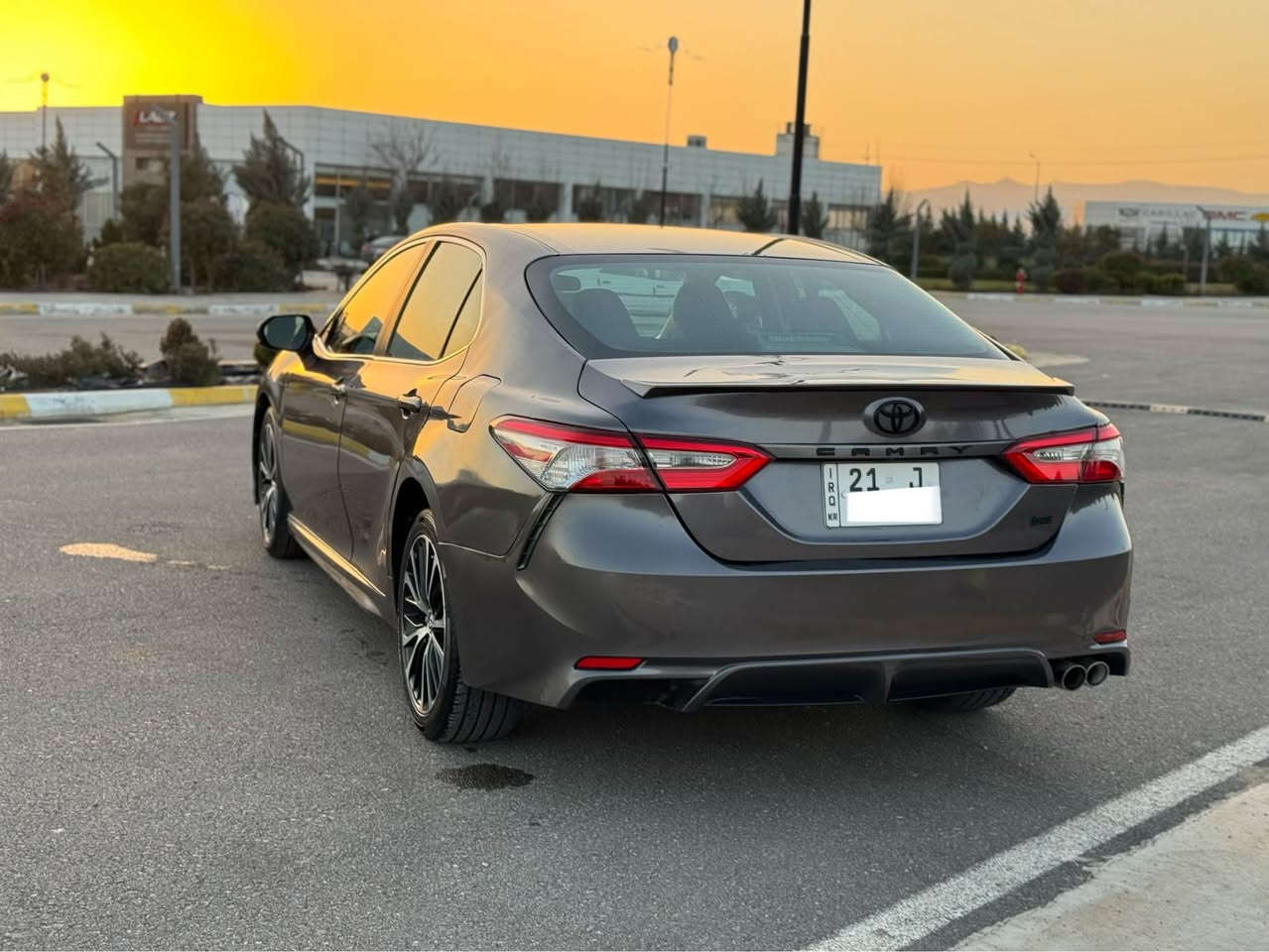 ￼تۆیۆتا کامری ٢٠١٨ SE بەناوی خۆمە سەنەوی تا ٢٠٣٠ تازەیە چوار تایەی تازە بێش و دوا تازە دامگرتوە هیچ نوقسانی نیە ***********سعری ١٥١ وەرەقەو معامەلە تەنها یەک پارچەی لێدراوە چوارپارچەی کلیەرە بێ ناوگرتن السليمانية, العراق
