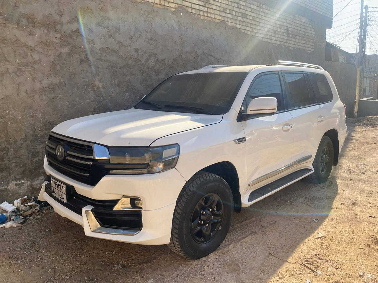 السلام عليكم 
سيارة مال شركة كاز 2013 محدثه 2021
درع 
***********
