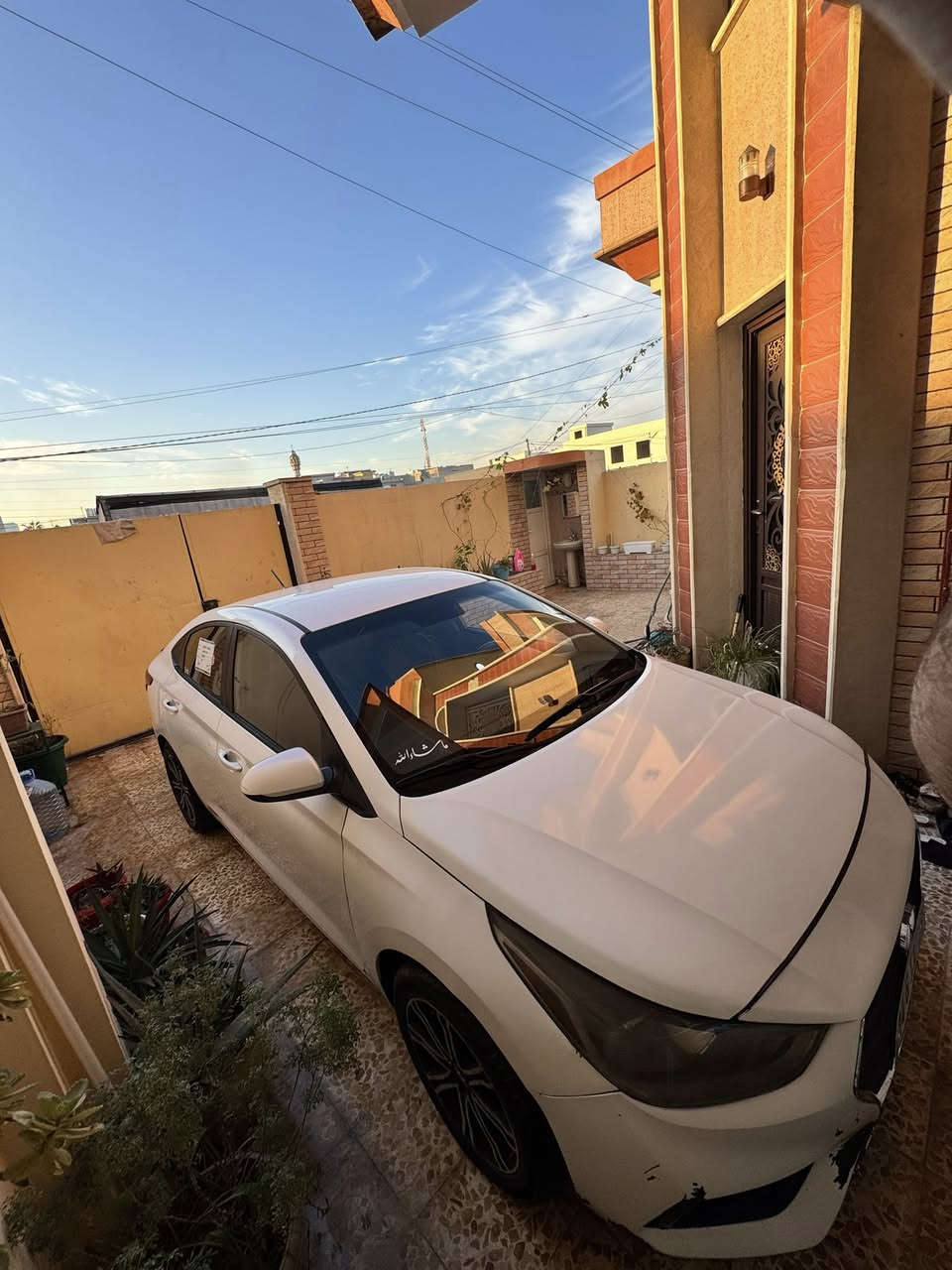 سلام عليكم
اكسنت للبيع مديل2019
محرك جي دي اي16 محرك كير اي تي شرط 
ويل كب 16 تايات جدد 
ضرر قطعتين بوند وجاملغ 
سياره عليها غرامه 3ورقات ينزل من سعرها 
كابون بانزين بيها 
السعر 120
الاتصال ***********

//
الثاني فقط واتساب ***********
