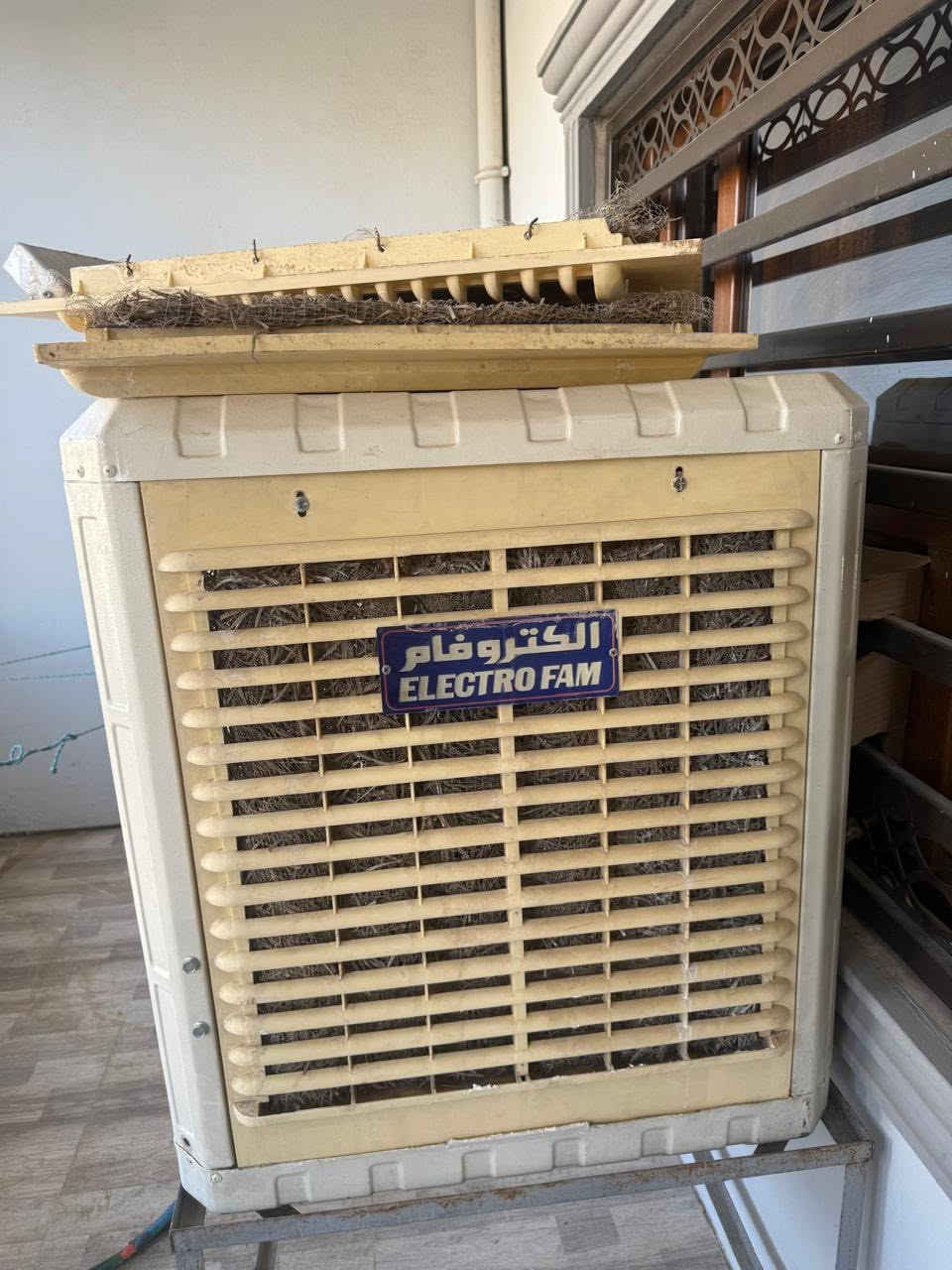 متاح مبردة شرط شلع اي عيب مابيها 
سعرها ١٣٥ الف 
مكاني كركوك حي واسطي

***********
