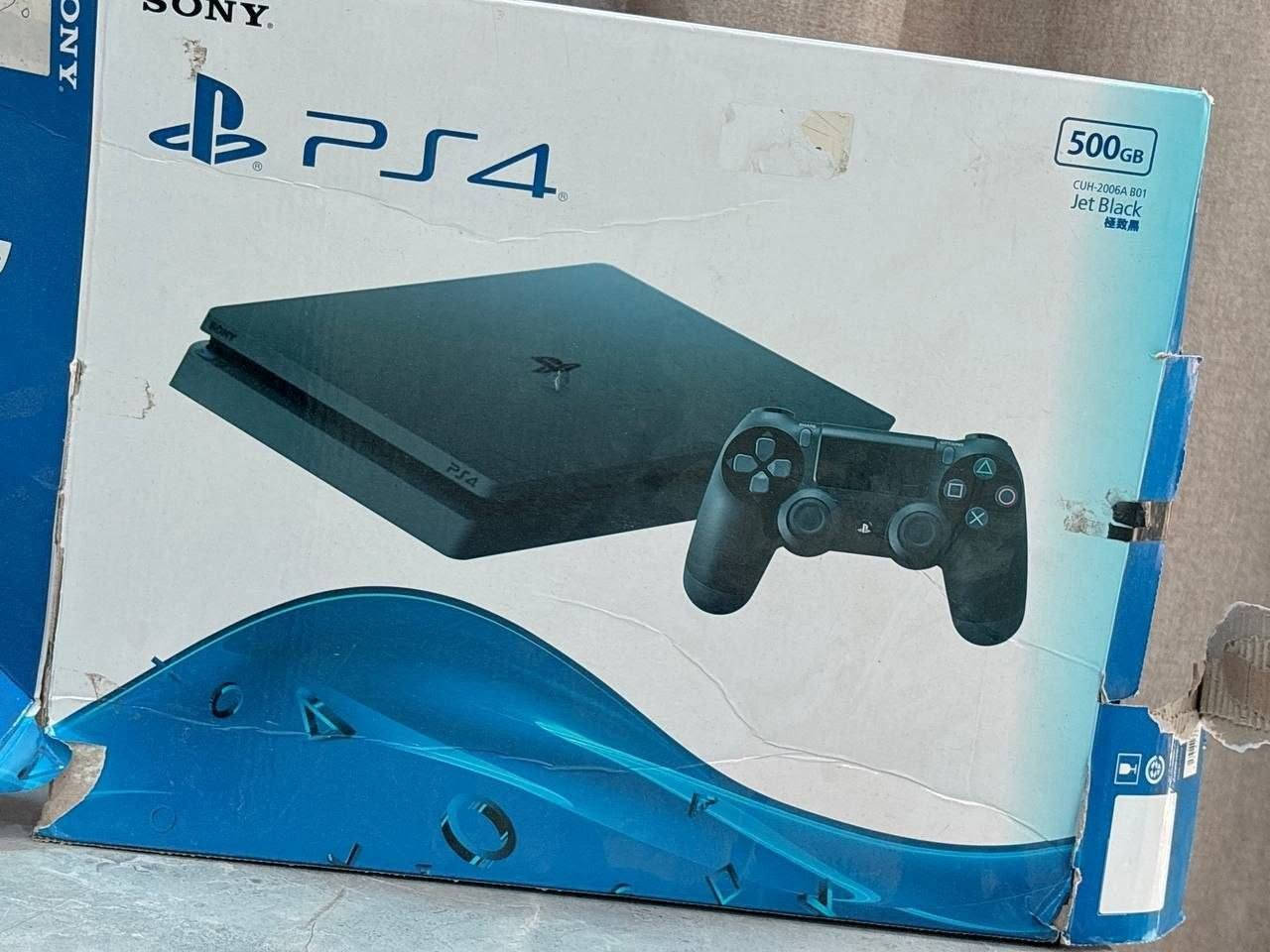 سلام عليكم 
بلي فور كلش نضيف ما مفتوح 
يجي كامل ملحقاتة او يدة وحدة او قرصين GTA او god of four او كارتونتة سعرة 260 او بي مجال او(مراوس ب دراجة بطة اى مبايل)


**إذا كنت صاحب هذا الإعلان وتريد حذفه لأي سبب، رجاءا أرسل رسالة إلى الدعم الفني**