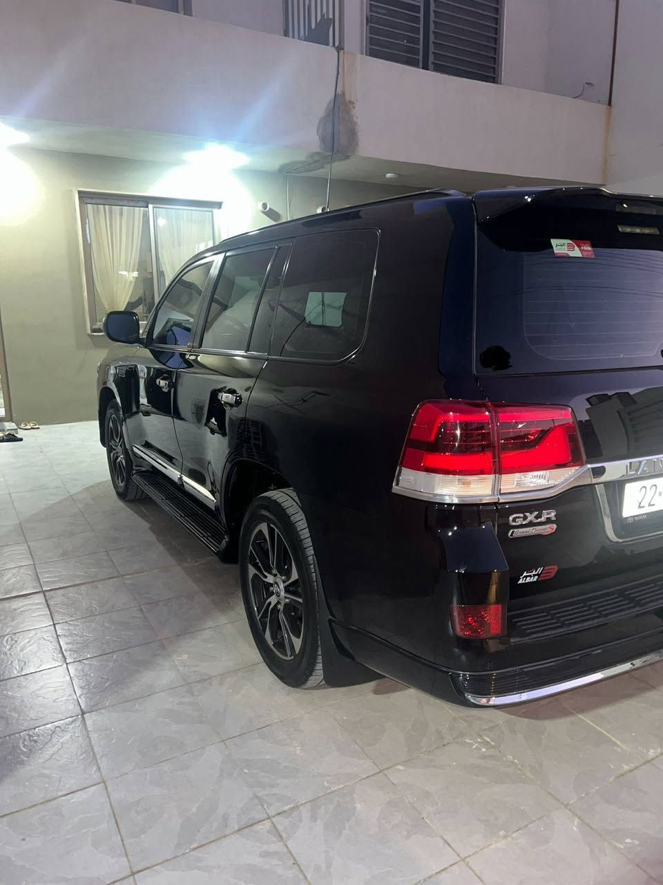 لاندكروز 2021 8 سلندر 4700
- رقم مميز 
- بيه موافقه تضليل بنسبه 80%
- ماشيه 125000 كم
 - بيه بارد اصبعين بالجاملغ الامامي واصبعين بالباب الخلف السائق 
مكانه بغداد العامريه
***********
السعر 55000
