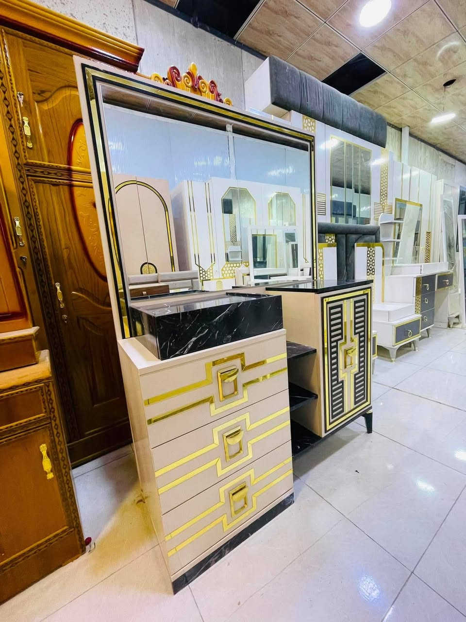 غرفة نوم ***********البيع 🥰🥰
