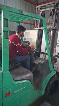 مولد ٦٠ • بيركنز إنكليزي • كاتم