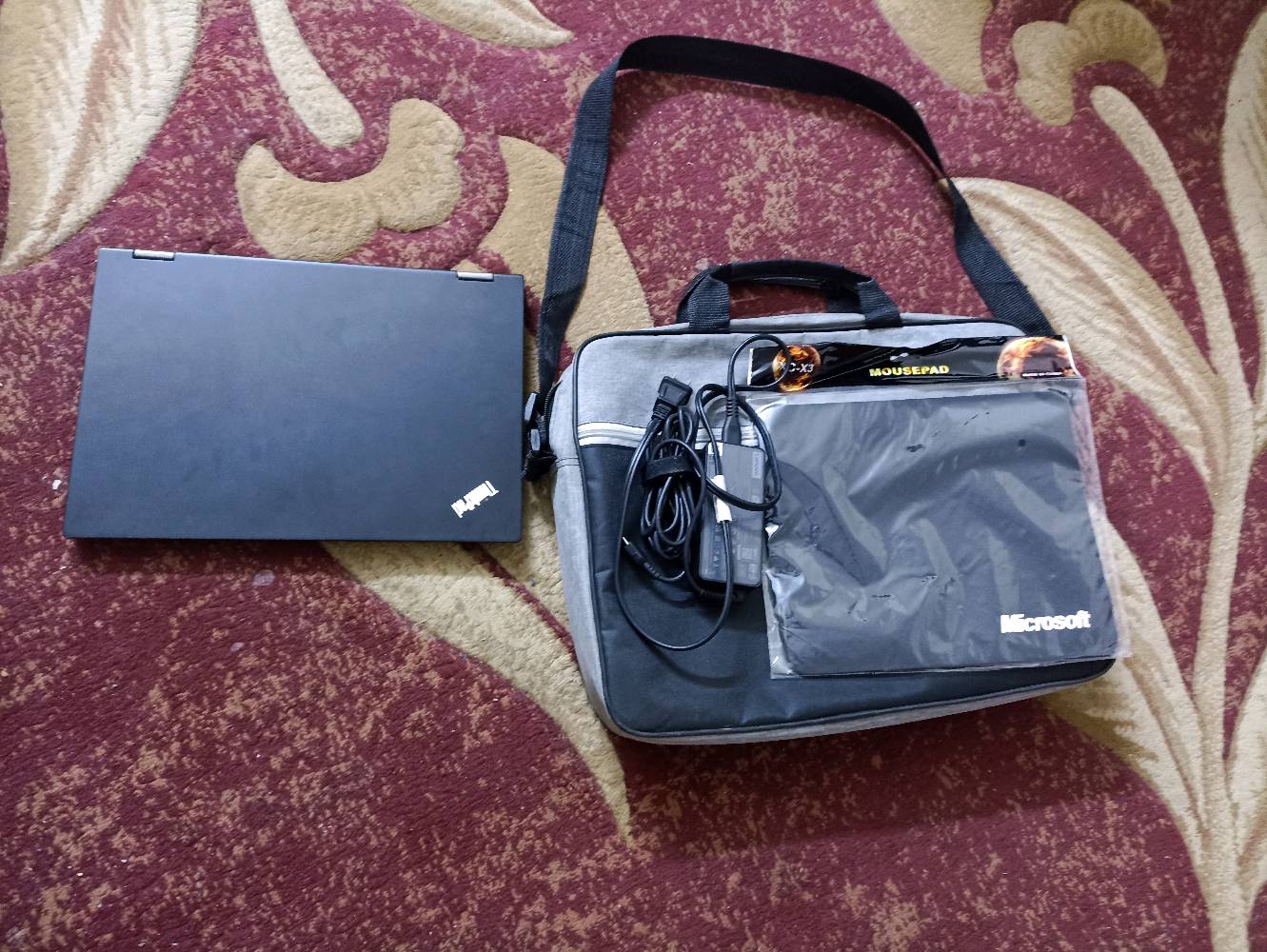 لابتوب لينوڤو مواصفات قوية نظافة 95 % بسعر مناسب
الجهاز استخدام شهر واحد فقط
المواصفات:
1) بصمة اصبع
2) قفل كاميرا 
3) كيبورد ضوئي (عربي ليزري)
4) شحن Type C
5) شاشة قلاب، لمس 10 اصابع
6) معالج Core i5 الجيل العاشر
7) رام 16 گيگا
8) هارد SSD 512
9) كارت الشاشة داخلي 8 گيگا
10) لابتوب خفيف ، سلم،  حجم صغير 

++ الملحقات ++

1) جنطة
2) شاحن اصلي
3) باد ماوس

السعر 350 الف وبي مجال للشراي
تتوفر خدمة توصيل