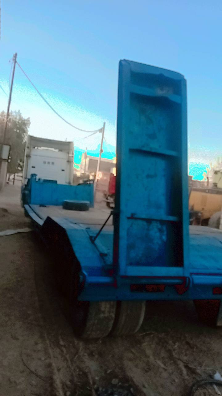 لودر نوع أمريكي ابو الحدبه طول 12متر كله هوه وركبته للاستفسار الاتصال ***********
