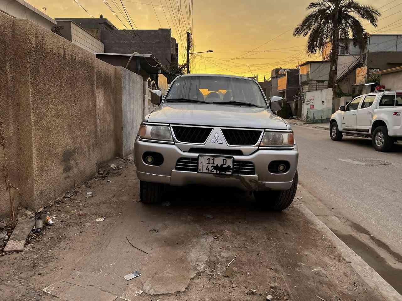 ناتيفيا 2006
محرك مجفت درجة اولى محرك 3000 
كير كفالة تخم تاير جديد 
دوشمة جديدة بطارية جديدة
كفالة عامة من الصبغ عدى البارد قليل 
رقم بغداد دولي تحويل ثاني يوم 
المكان :بغداد الكرخ البياع/واسط الصويرة 
السعر 92$ قابل للتفاوض 
للاستفسار:***********
***********
