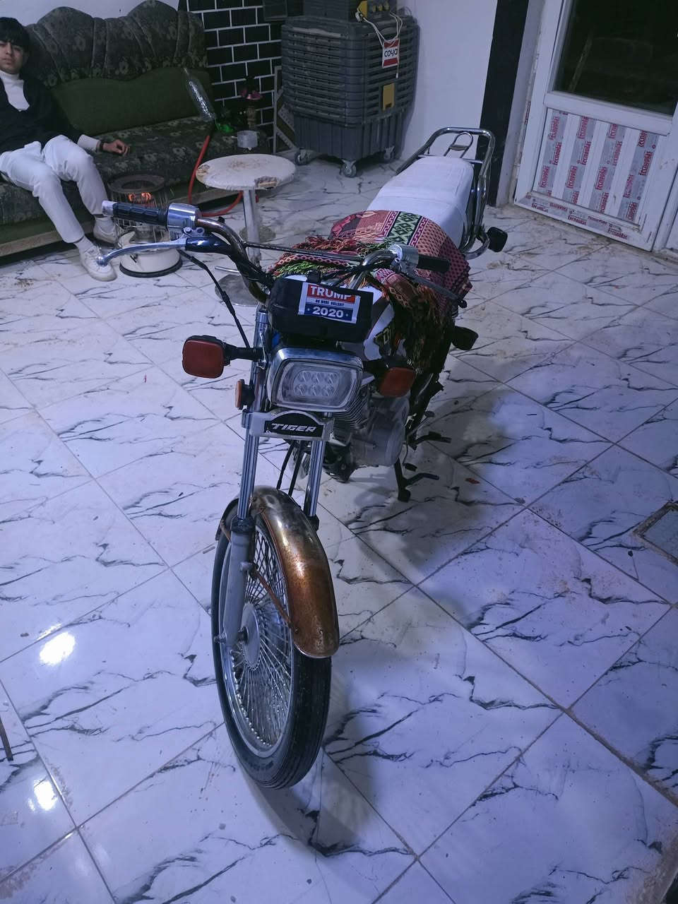 سلام عليكم درجه للبيع موديل 2020 مكينه ما مفتوح شرط تايكر السعر 500 وبيه مجال الرقم *********** وبيه وتساب
