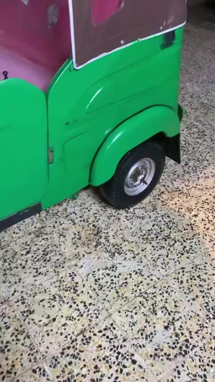 تكتك باجات 21بشهر 12يعني 22 تكتك نضافته مثل ما مبين بلمقطع التكتك مجفت ***********
