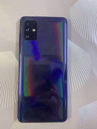 للبيع كلكسي A71 لون اسود مامبدل بي أي شي ذاكرة 128GB رام 8 جهاز نظيف ب...