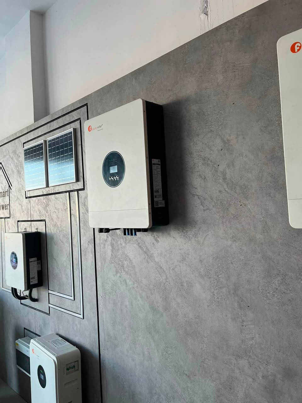 انفيرتر فيليستي Felicity solar
بقدره 8 كيلو واط 
ضمان سنتين 
موقعنا الديوانية ام الخيل مجاور مطعم كهرمانة 
***********
