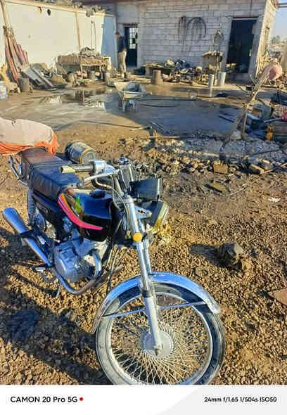 السلام عليكم
دراجه للبيع موديل 2015 بيها نواقص شي قليل اوراق بي سعر 325 وبيها مجال مكان جلولاء اتصل وتدلل
***********
