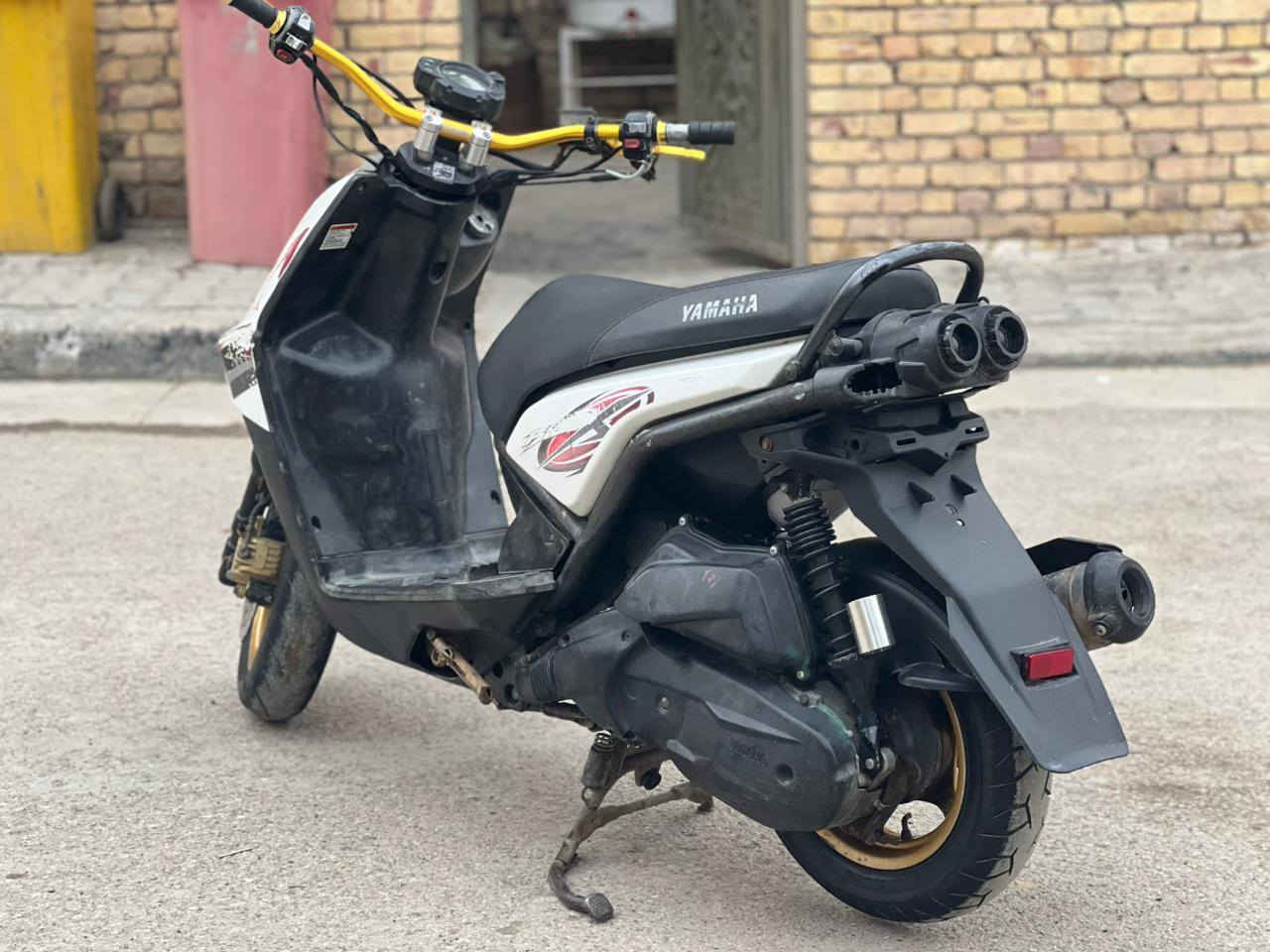 سلام عليكم 
سكنس جبلي دراجة كاملة محرك مكفول شلعة ومعدل ستيرن رياضي تاير خلفي جديد باتري جديد دراجة كاملة 
مكاني بغداد الحسينية مال راشدية السعر 800 وبيهة مجال 
***********واتساب
