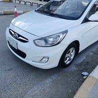 اكسنت • ٢٠١٣ • ٧٤ الف