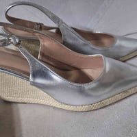 قياس ٤٠ • ملابس