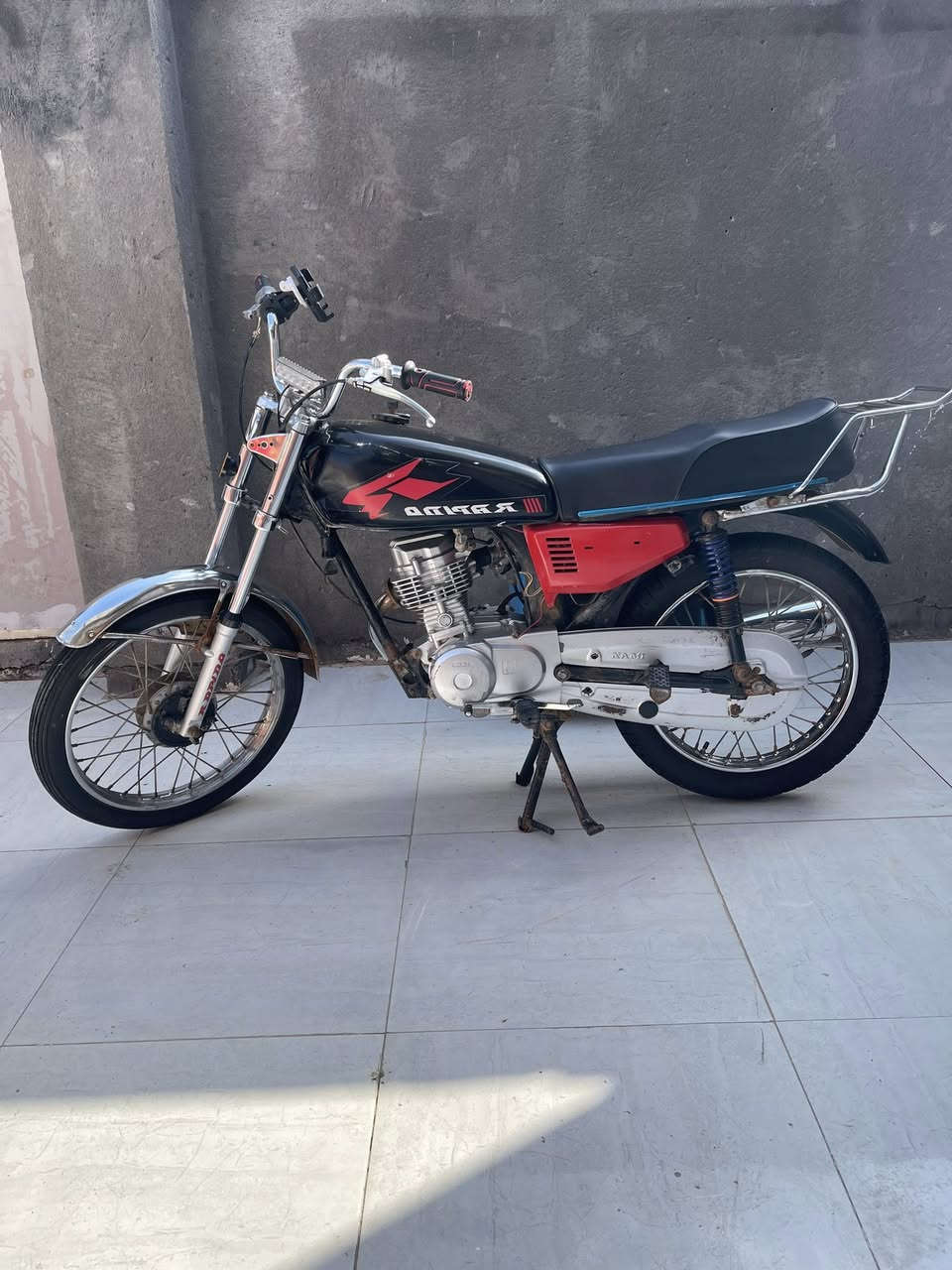 دراجة ادوات محرك امتياز جديد 2025 سنه بعده زيرو سنه ما صارله ما مفتوح تايرات جدد  رايدها ب400 قفل مكاني ابو الخصيب ***********
