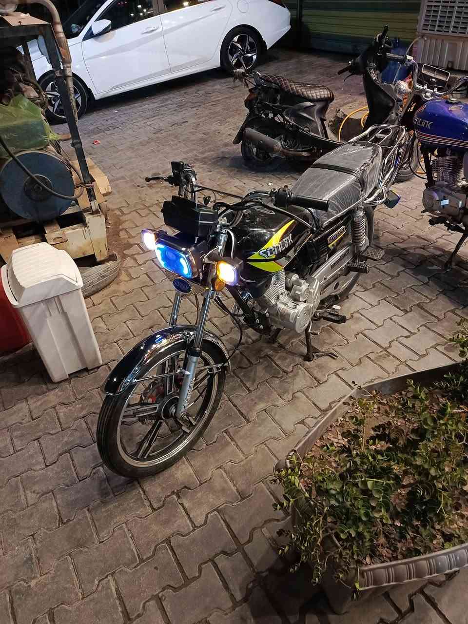 للبيع سيفان 5 كير سلف مديل 2024 طالعه نهايه ال 25 مكينه 200 فول نضافه جديده و جاهزه مجهزه كهربائيات كلها شغاله مكان نجف سعر 700 و بيها مجال رقمي ***********
