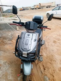 موطور شحن الماسه • ٦ بطاريات • الرمادي الشراع