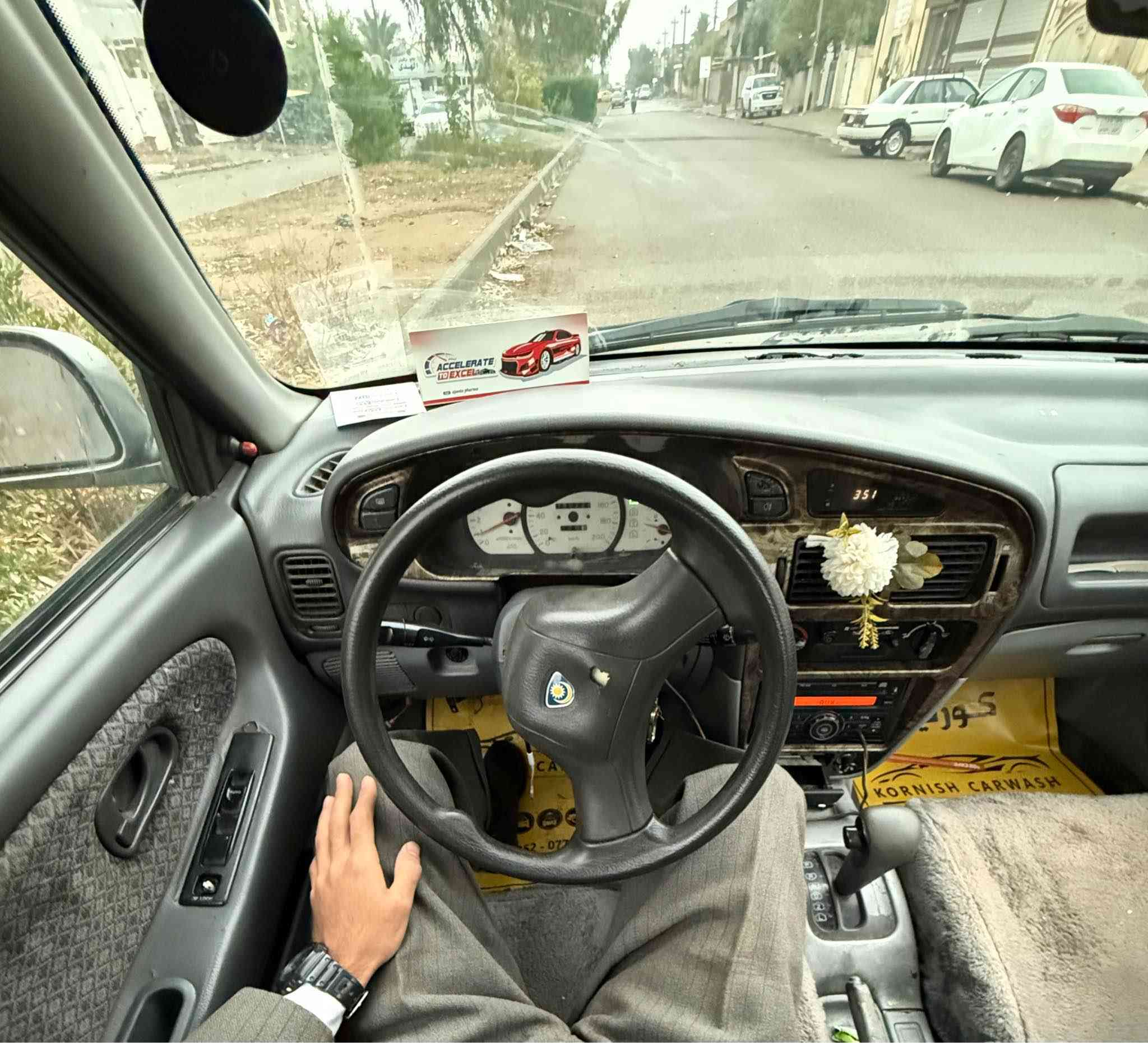 السلام عليكم بروتون للبيع موديل 2004 رقم كركوك
كير اوتماتك
 سياره كلير بس بيها السقف جارد وبيها بارد بالجنطة بدون اي ضرر او صبغ مشروع وطني جديد  
جام امامي كهربائي
بطاقه بنزين بي
سيارة شرط تحويل وغرامة وكص
تبريد شغال ثلج بس غاز 
سيارة كلش نضيف
ومبدل محرك جديد نظيف ودهن اصلي موتول 
كهربائيات كاملة 
صدر امامي مبدل جديد 
عنوان كركوك
***********
السعر ٤٤ وبيه مجال كركوك, العراق
