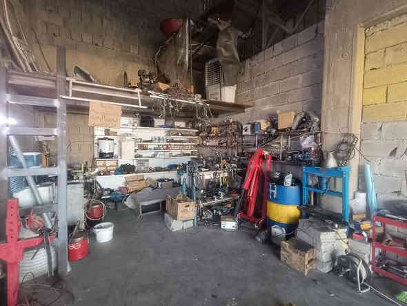 دوکان بۆ فیتەرو وایەرمەن
 لە هوانە بۆ فرۆشتن نرخی زۆر گونجاوە کاملە  دوکانەکە کرێی مانگانەی زۆر گونجاوە بازاڕێکی باشی هەیە پێویستمان بە پارەیە بۆیە دەی فرۆشین  لەهیچی کەم نیە بۆ وردەکاری زیاتر پەیوەندی بەم ژمارانەوە بکەن 
***********
***********
