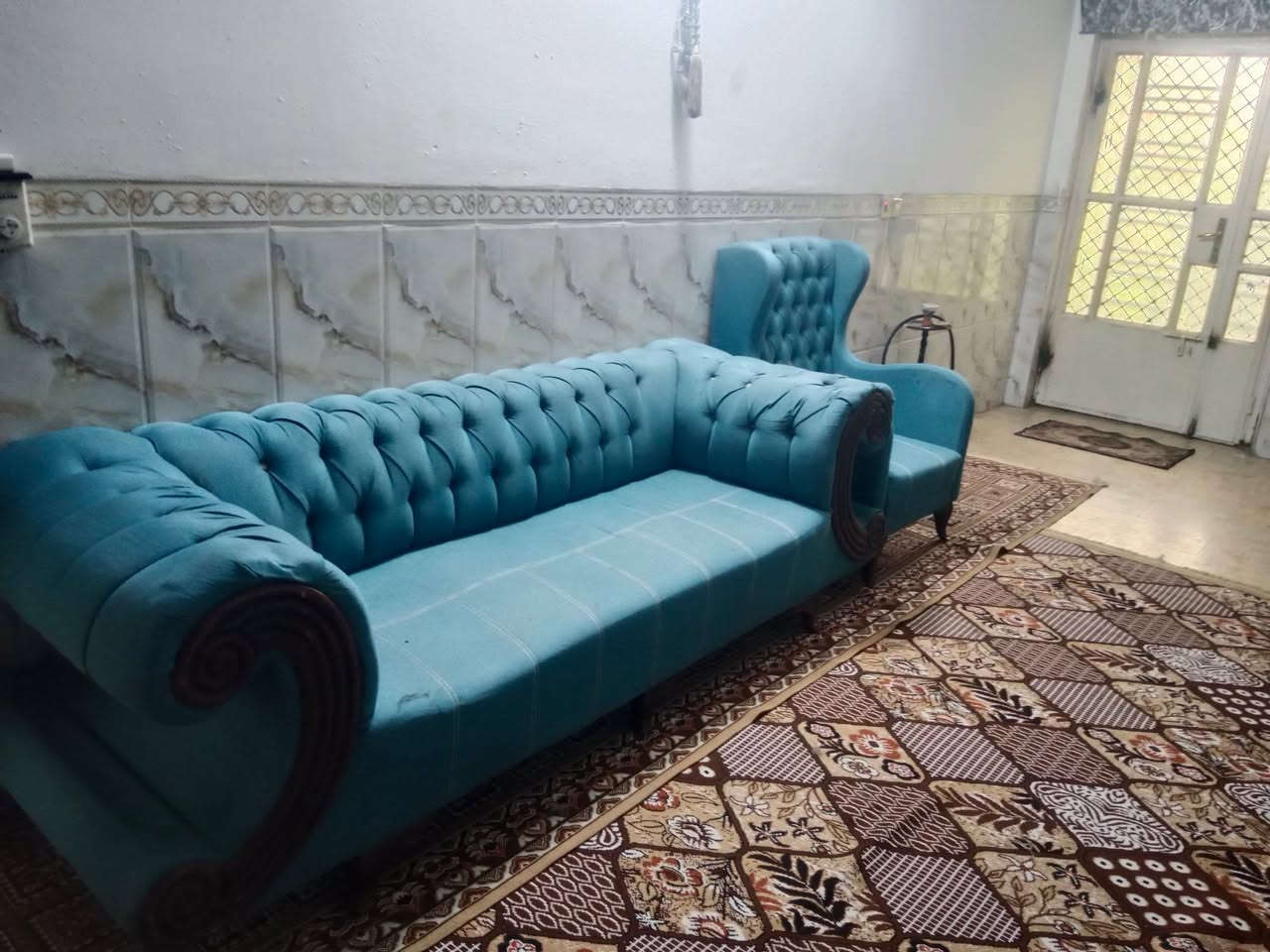 سلام عليكم تخم 9مقاعد للببع مديل كلش حلو خشب بلوك اسود اسفنج طبي االاستفسار ***********بي وتساب
