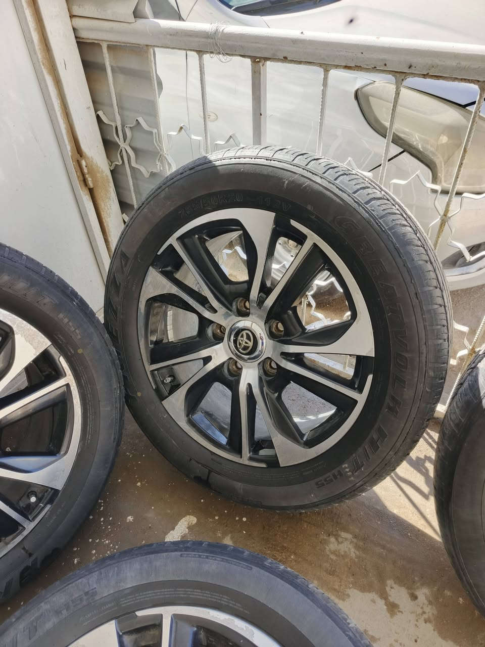 سلام عليكم ويل البيع حجم 20+طخم تيار جديد 
مكان ناصريه شارع 30
***********
