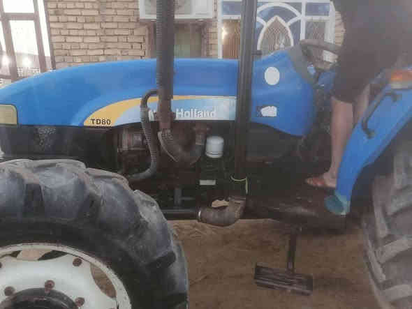 سلام عليكم ورحمة الله وبركاته
#للبيع

مكينة نهولند تركي 
موديل 2014
حجم 80
رقم  ذي قار وكاله 
مكفولة كفالة عامة من كل شي
جاهزة للشغل ما ناقصها  برغي 
للاستفسار***********
