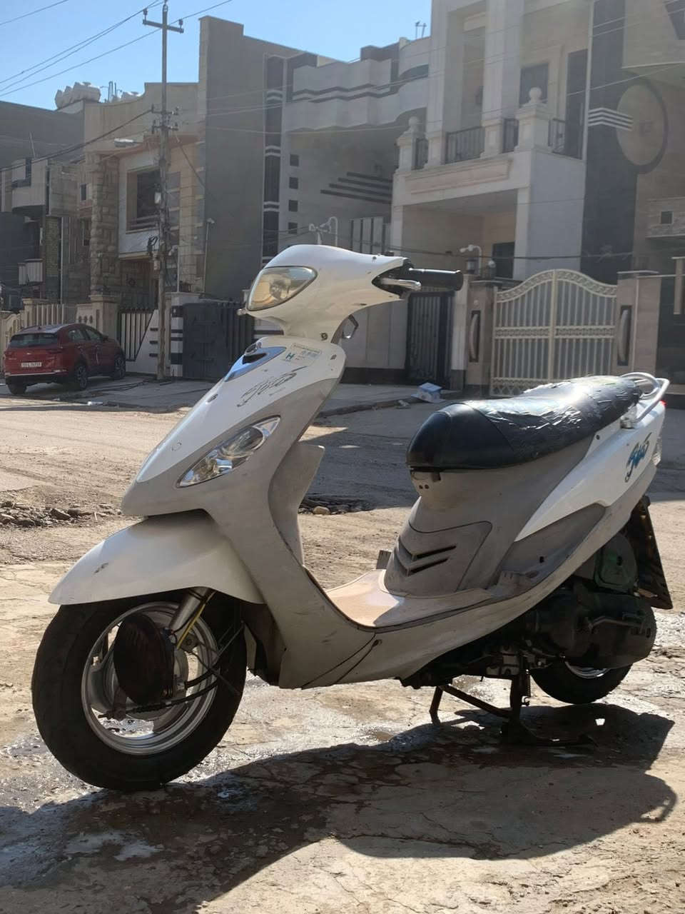 سلام عليكم للبيع ماكس منغولي دراجة بلادية كل نقص مابيها مختمة من اطول لطول بدون هورنات الشراي خاص او اتصال ***********جماعت البيع شراء لايراسلني مكاني بغداد الامين الثانية
