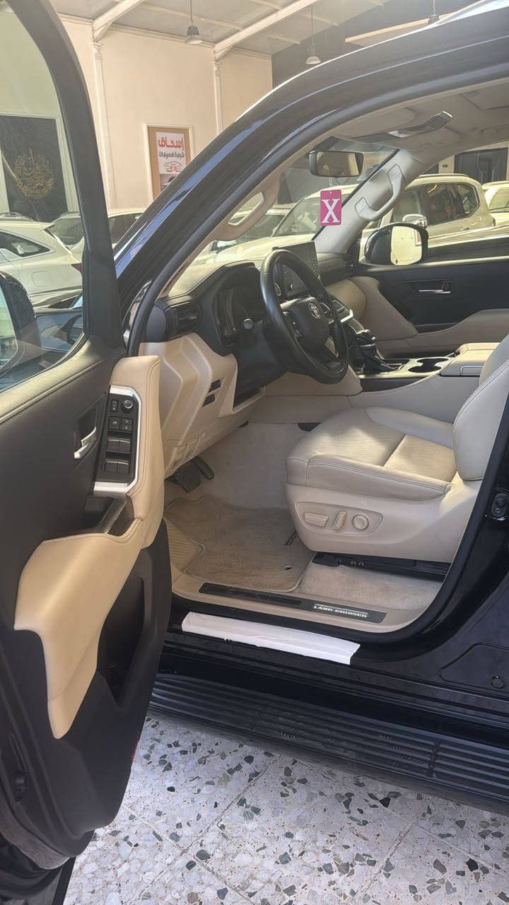 للبيع – لاندكروزر Limited موديل 2024 🚘
✅ موديل 2024
✅ فئة Limited (فل كامل)
✅ ماشية 19 ألف كم فقط
✅ مغلّفة بالكامل
✅ مكفولة كفالة عامة
✅ السيارة نظيفة جداً وجاهزة للاستخدام، ولا تحتاج أي مصروف.
💰 السعر المطلوب: 68,500 دولار
📞 للاستفسار والاتصال:
***********
