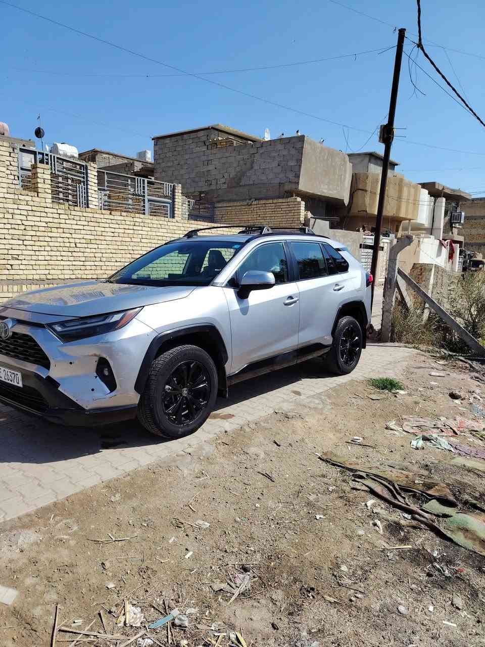 راف فور 22...ماشيه 83
بدون صبغ جاملغ أمامي بارد والباب الخلفي والامام  بارد فقط. لادارات تحكمات كل المواصفات بس بدون فتحه والكشنات مخمل..... رايدها 215 $وبيها مجال
العنوان بغداد الشغله..... ***********
