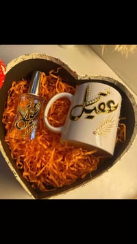 هدية عيد المعلم • رسم حسب الطلب • توصيل لجميع المحافظات