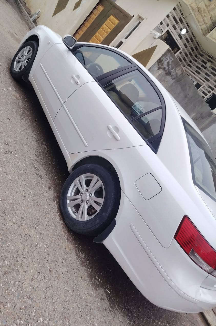 سوناتا خليجي كلين بلا صبغ
موديل ٢٠٠٩
محرك كير شرط
السياره جاهزه
السعر ١٢٥

***********
***********

يرحم والديك السونار موجود مو يخابرني يكولي شبيها صبغ
