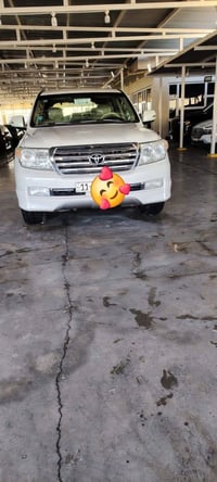 لاندكروز • ٢٠١١ • مكفوله