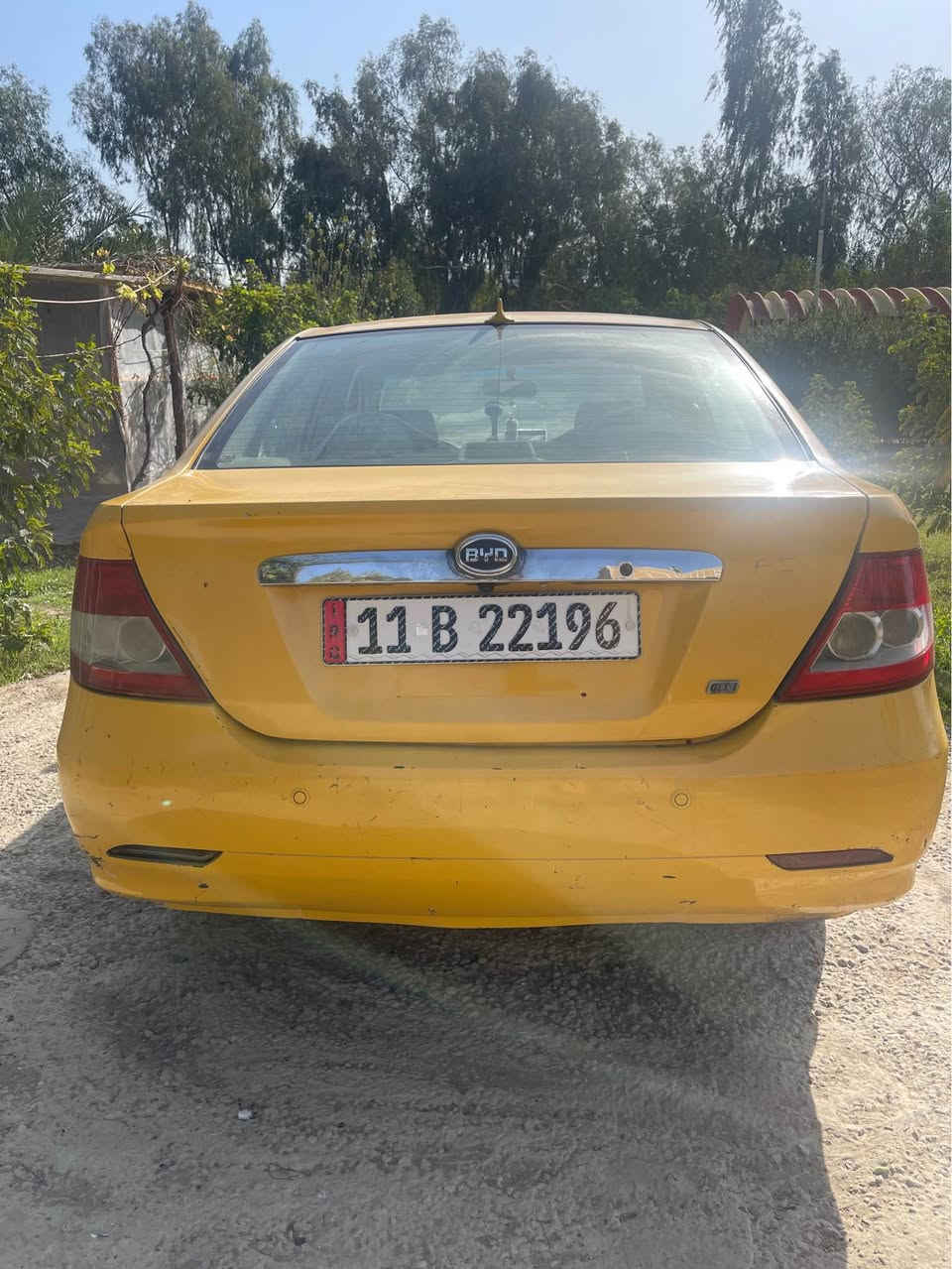 السلام عليكم بي واي دي ٢٠١١ f3 كير ومكينة لانسر كفالة السيارة باسمنة هيئة وغرامات مصفرة السيارة نضيفة ومال بيت ٤٧ وبيها مجال للطيبين 
مكاني الشعب قرب جزيرة بغداد السياحية 
*********** /*********** الفارس, صلاح الدين
