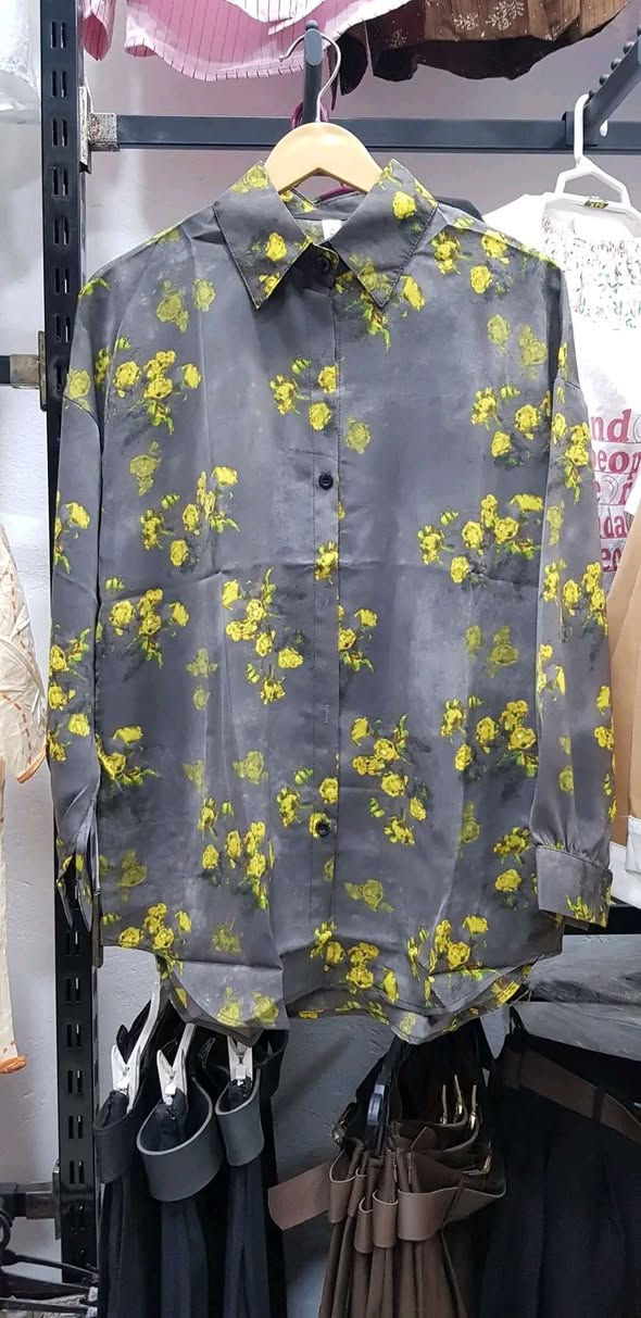 هاينك اصبع وبدون اصبع موجود
عنوان محل ازياء ترتيل ستور للألبسه النسائية شارع الهوى فرع الجم النسائي مجاور صالون نرجس 
https://www.facebook.com/share/1C3548Ju92/ حساب الفيس
حساب الانستا https://www.instagram.com/ta__tt2333?igsh=MWl6c2VveDJobzFqOA==


**إذا كنت صاحب هذا الإعلان وتريد حذفه لأي سبب، رجاءا أرسل رسالة إلى الدعم الفني**