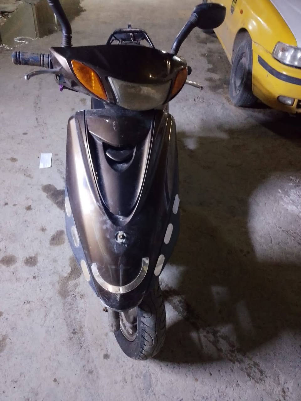 سلام عليكم متاح دراجه اكزز ياباني سلف وهندر الكهربايت شغاله المكينه ناعمه ممفتوحه شلعه ومعدل قفل ستيرن قفل جنطه أوراق كامله سعر ٤٥٠ عنوان مدينة الصدر رقم الهاتف ***********
