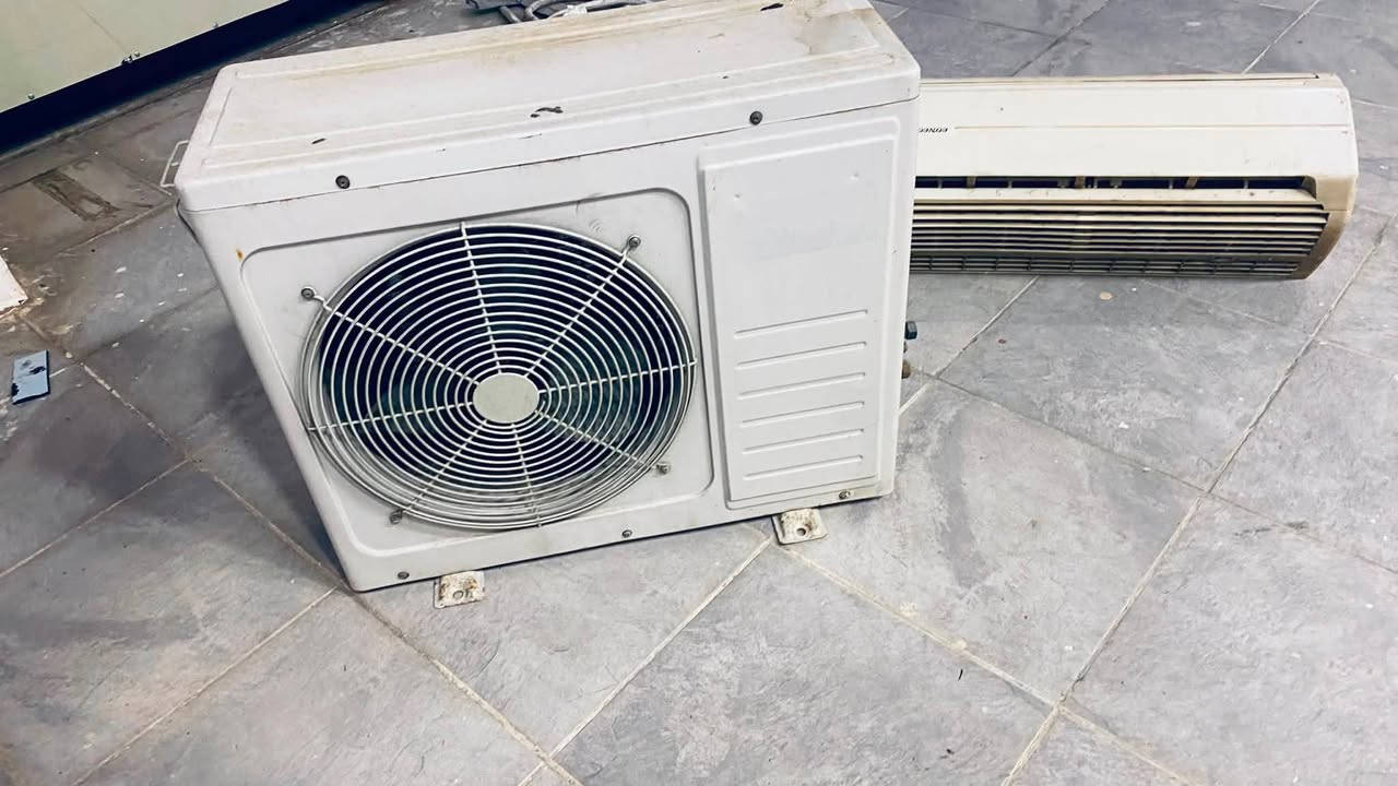 السلام عليكم 
سبلت مستخدم من شركة كونكورد للبيع
واحد طن 
سعر 150,000 ( 150 الف )

للتواصل
***********
