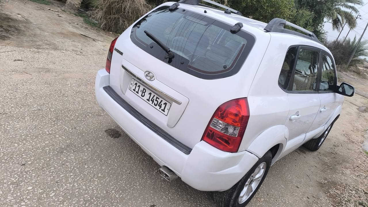 توسان 2010 خليجي 
كير ومحرك وتبريد وصدر وكهرباء وتايرات كله مضبوط ، فول مواصفات تبريد بيانو فتحه محرك 2000  دوش ، بيه قطع صبغ بدون حادث ، سياره جاهزه ونظيفه مال جناي ، رقم بغداد تتحول بأي محافظة ، المكان بابل ، السعر  ١٠٣
***********
