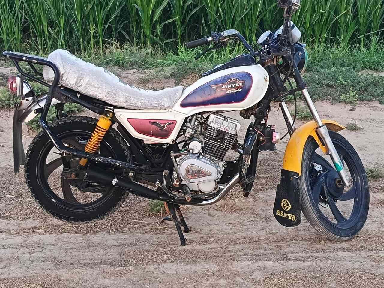 اسلام وعليكم موطور جني ابلكين كامل سلف شغال بس تركب السعر 250الف اتصال ***********
