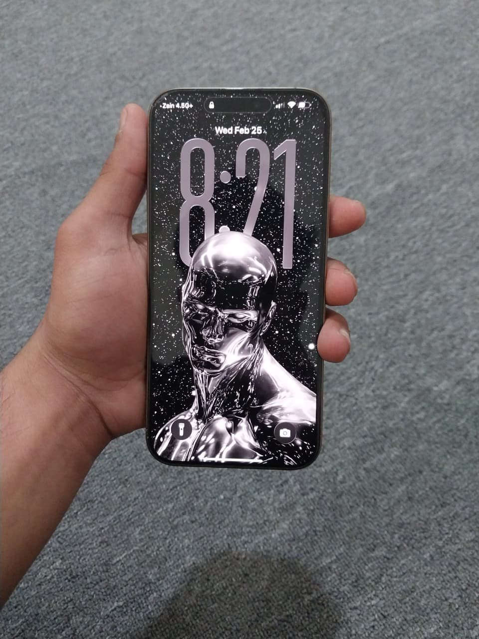 السلام عليكم 16برو ماكس شريحة بطارية 95الجهاز كلش نضيف ويا كارتونة وكفر السعر 1350)مكاني السماوة ***********)
