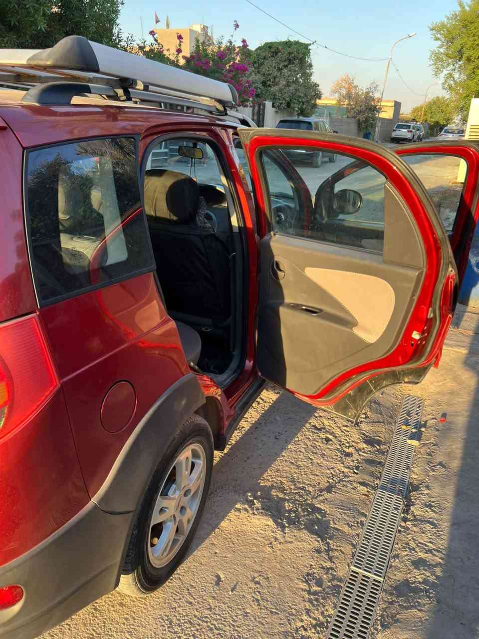 السلام عليكم… شيري X1 موديل 2014 ماشية 87،300 سيارة نظيفة بدون ضرر
تبريد ايضاً شغال
*********** 
السعر 47
