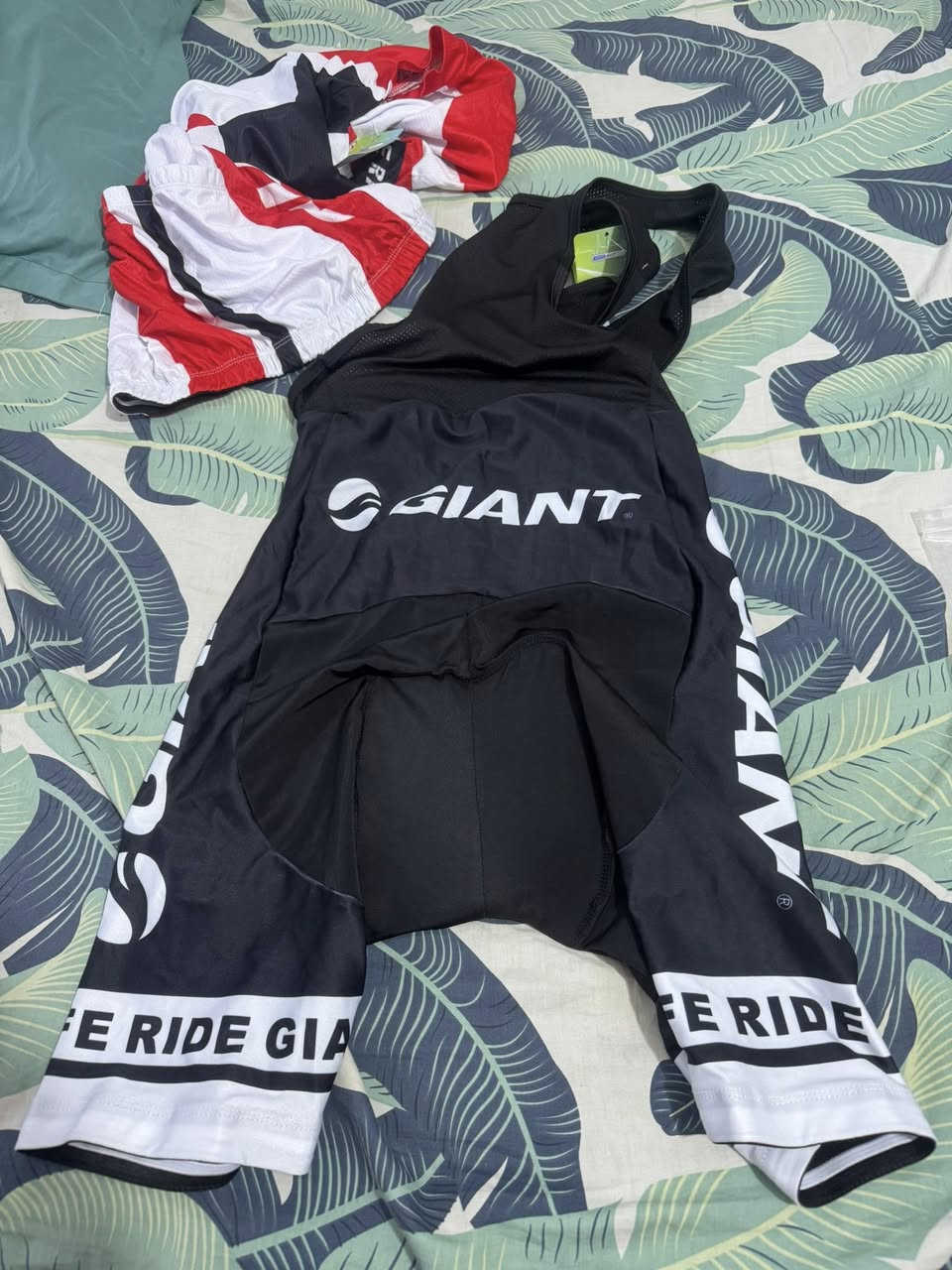 سلام عليكم سيت جديد مقاس xi   سعره ٢٠ الف


**إذا كنت صاحب هذا الإعلان وتريد حذفه لأي سبب، رجاءا أرسل رسالة إلى الدعم الفني**