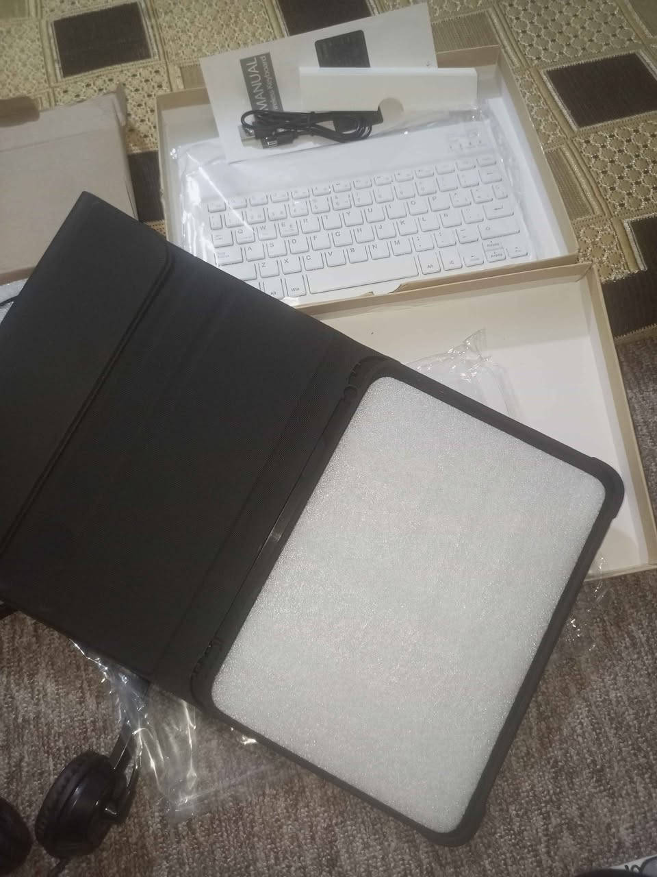 كيبورد بلوتوز قطعتين  هيت سبت و نيك مايك جديد دهوك, العراق


**إذا كنت صاحب هذا الإعلان وتريد حذفه لأي سبب، رجاءا أرسل رسالة إلى الدعم الفني**