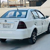 ابيض • ماشيه ١١٥٠٠٠ • محرك شرط